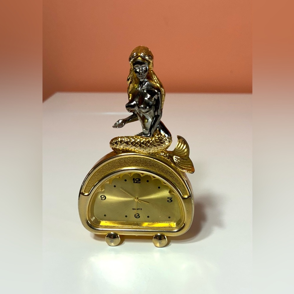 Gold-Plated Mermaid Table Clock - Picture 3 of 12